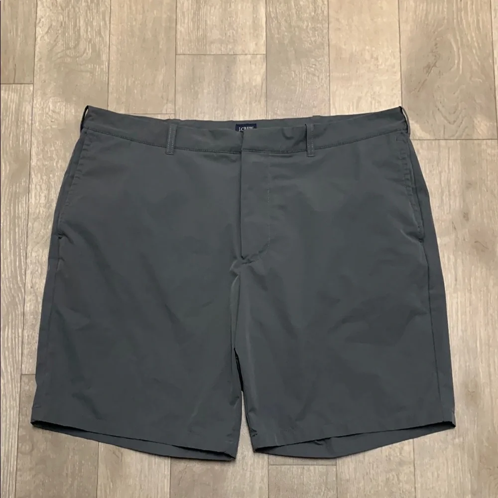 Mens J. Crew Golf Performance Casual Active Flat Front Chino Shorts